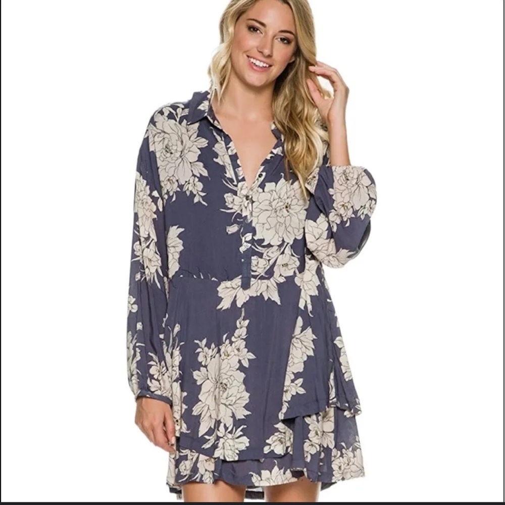 Free people Women’s‎ Blue floral long sleeve shake it mini dress tie back Small